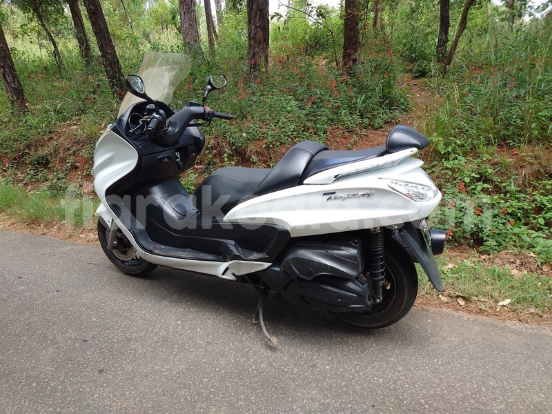 Big with watermark yamaha majesty analamanga antananarivo 9239