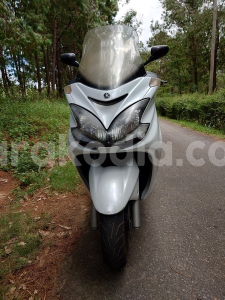 Big with watermark yamaha majesty analamanga antananarivo 9239