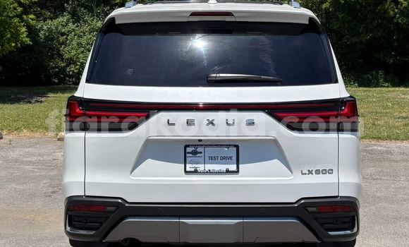 Acheter Occasion Voiture Lexus LX Blanc à Antananarivo, Analamanga Acheter Occasion Voiture Lexus LX Blanc à Antananarivo, Analamanga