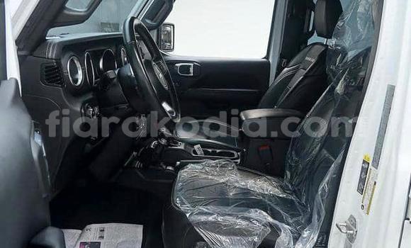 Acheter Occasion Voiture Jeep Wrangler Blanc à Antananarivo, Analamanga Acheter Occasion Voiture Jeep Wrangler Blanc à Antananarivo, Analamanga