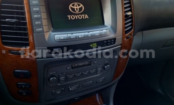 Acheter Occasion Voiture Toyota Land Cruiser Bleu à Antananarivo, Analamanga Acheter Occasion Voiture Toyota Land Cruiser Bleu à Antananarivo, Analamanga