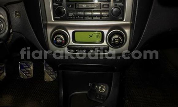 Acheter Occasion Voiture Kia Sportage Blanc à Antananarivo, Analamanga Acheter Occasion Voiture Kia Sportage Blanc à Antananarivo, Analamanga