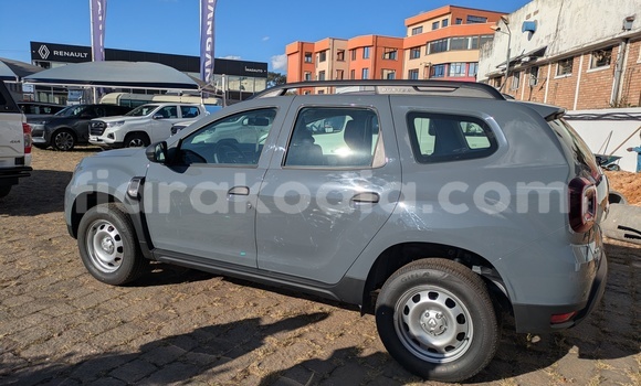 Acheter Neuf Voiture Renault Duster Gris à Nosy Be (Nossi–bé), Diana Acheter Neuf Voiture Renault Duster Gris à Nosy Be (Nossi–bé), Diana