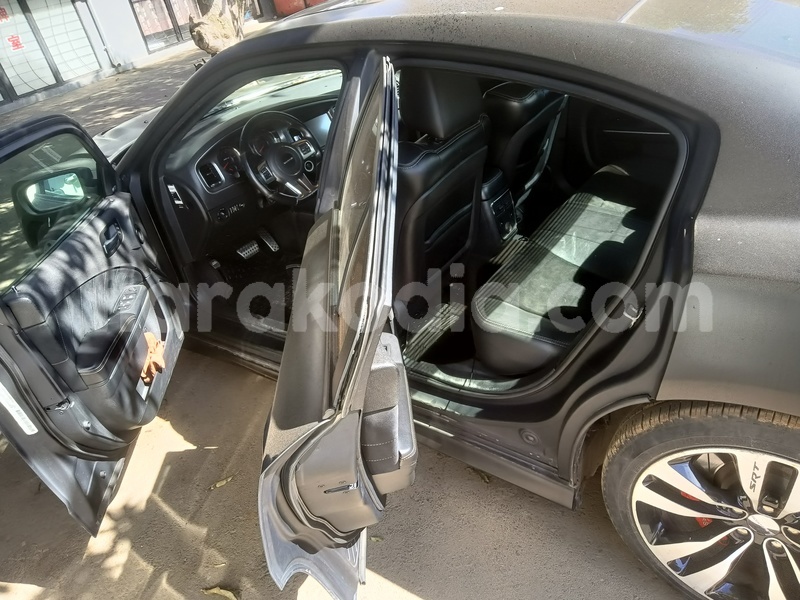 Big with watermark dodge charger analamanga antananarivo 9258