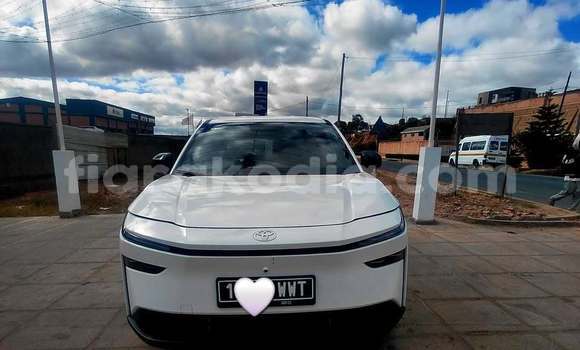 Acheter Occasion Voiture Toyota Brevis Blanc à Antananarivo, Analamanga Acheter Occasion Voiture Toyota Brevis Blanc à Antananarivo, Analamanga