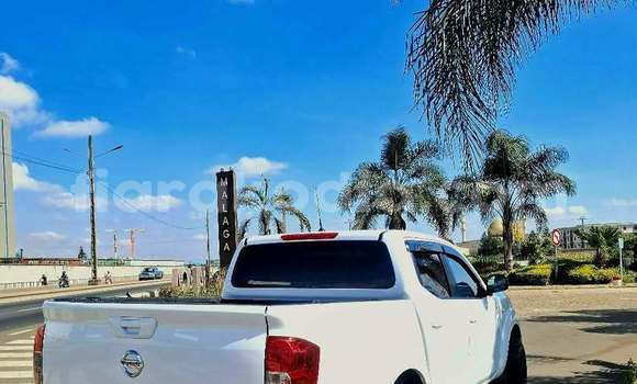 Acheter Occasion Voiture Nissan Navara Blanc à Antananarivo, Analamanga Acheter Occasion Voiture Nissan Navara Blanc à Antananarivo, Analamanga