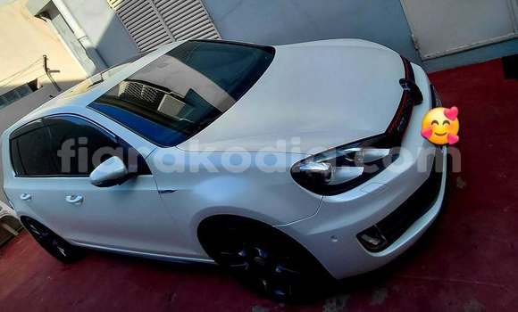 Acheter Occasion Voiture Volkswagen Golf Blanc à Antananarivo, Analamanga Acheter Occasion Voiture Volkswagen Golf Blanc à Antananarivo, Analamanga