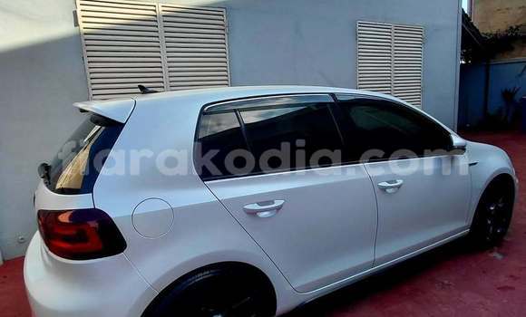 Acheter Occasion Voiture Volkswagen Golf Blanc à Antananarivo, Analamanga Acheter Occasion Voiture Volkswagen Golf Blanc à Antananarivo, Analamanga