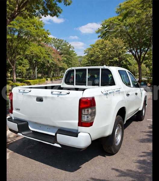 Big with watermark mitsubishi l200 analamanga antananarivo 9266