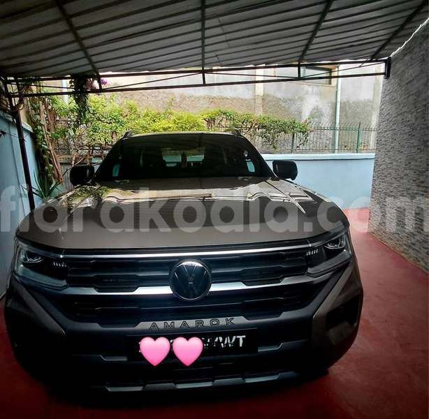 Big with watermark volkswagen amarok analamanga antananarivo 9271