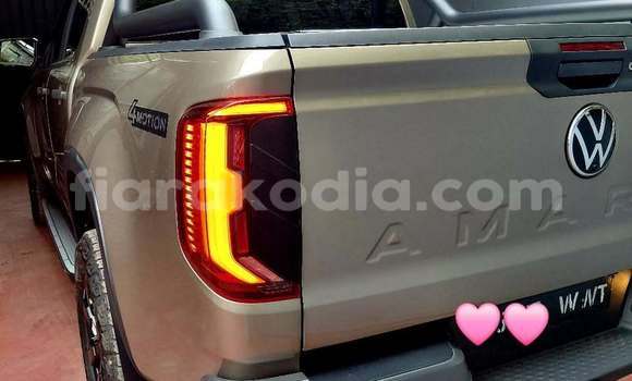 Acheter Occasion Voiture Volkswagen Amarok Gris à Antananarivo, Analamanga Acheter Occasion Voiture Volkswagen Amarok Gris à Antananarivo, Analamanga