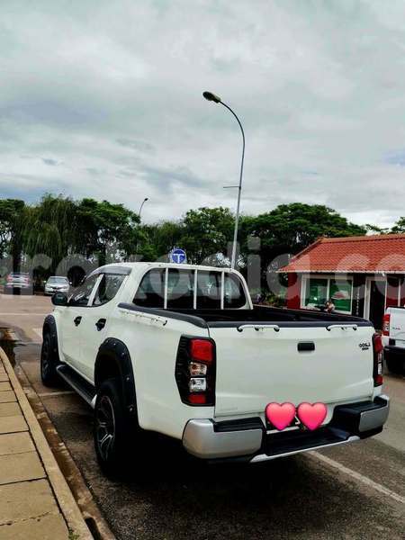 Big with watermark mitsubishi l200 analamanga antananarivo 9276