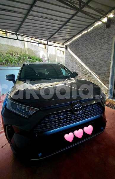 Big with watermark toyota rav4 analamanga antananarivo 9278