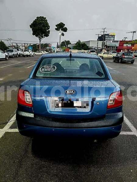 Big with watermark kia carens analamanga antananarivo 9279