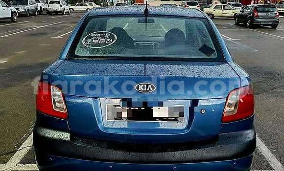 Acheter Occasion Voiture Kia Carens Bleu à Antananarivo, Analamanga Acheter Occasion Voiture Kia Carens Bleu à Antananarivo, Analamanga