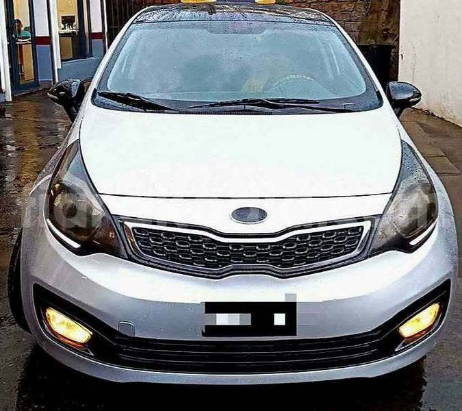 Big with watermark kia rio analamanga antananarivo 9280