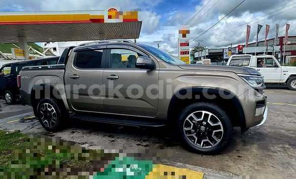 Acheter Occasion Voiture Volkswagen Amarok Gris à Antananarivo, Analamanga Acheter Occasion Voiture Volkswagen Amarok Gris à Antananarivo, Analamanga