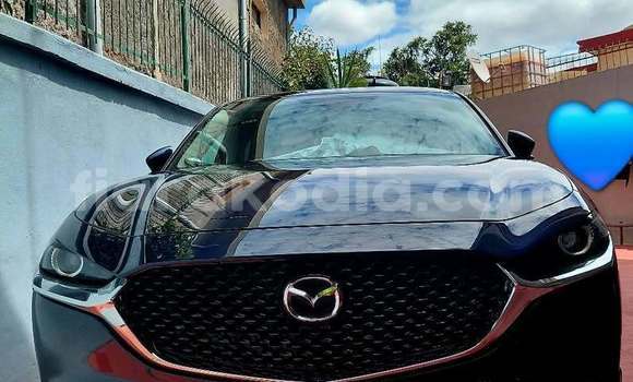 Acheter Occasion Voiture Mazda CX-8 Bleu à Antananarivo, Analamanga Acheter Occasion Voiture Mazda CX-8 Bleu à Antananarivo, Analamanga