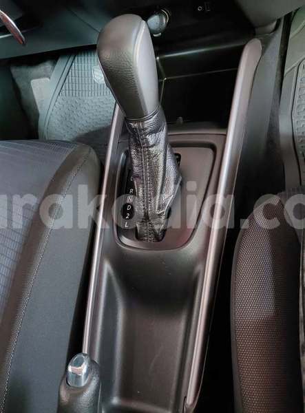 Big with watermark toyota starlet analamanga antananarivo 9284