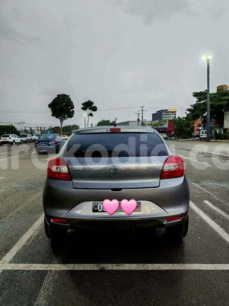 Big with watermark toyota starlet analamanga antananarivo 9284