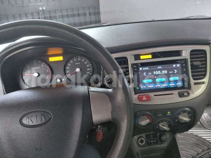 Big with watermark kia rio analamanga antananarivo 9285