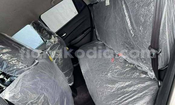 Acheter Occasion Voiture Suzuki Swift Blanc à Antananarivo, Analamanga