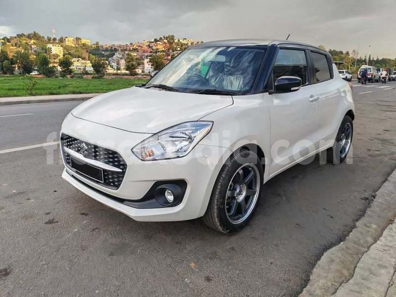 Big with watermark suzuki swift analamanga antananarivo 9287