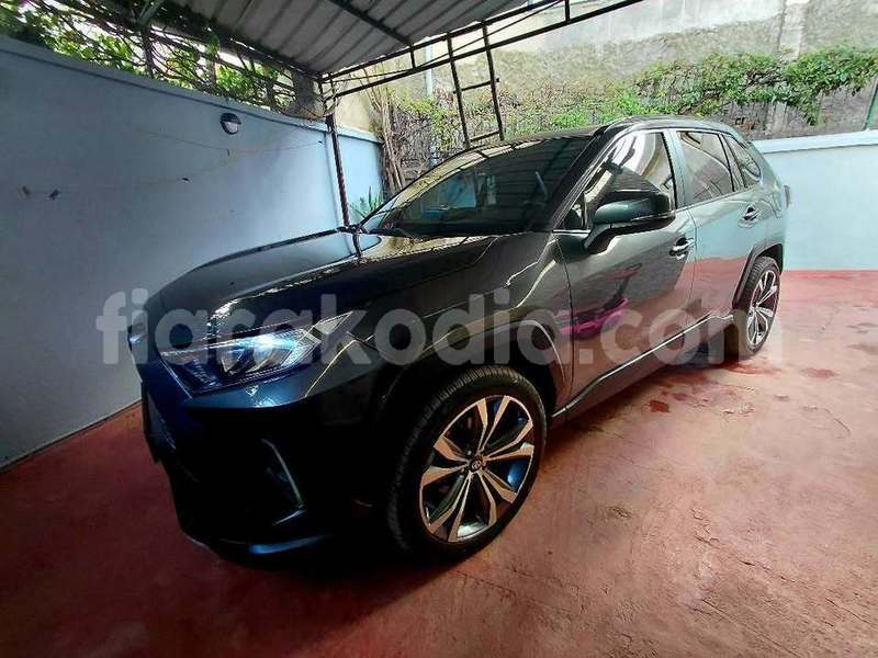 Big with watermark toyota rav4 analamanga antananarivo 9289