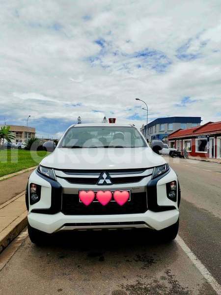 Big with watermark mitsubishi l200 analamanga antananarivo 9290