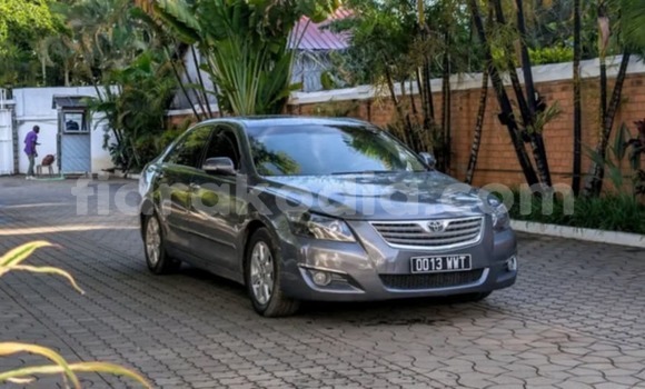Acheter Occasion Voiture Toyota Camry Gris à Antananarivo, Analamanga Acheter Occasion Voiture Toyota Camry Gris à Antananarivo, Analamanga