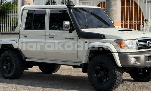 Acheter Occasion Voiture Toyota Land Cruiser Blanc à Antananarivo, Analamanga