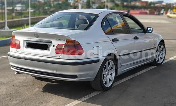 Acheter Occasion Voiture BMW 3–Series Gris à Antananarivo, Analamanga Acheter Occasion Voiture BMW 3–Series Gris à Antananarivo, Analamanga