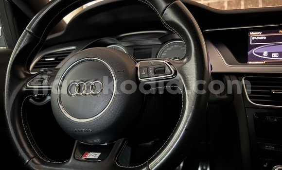 Buy Used Audi S4 Black Car in Antananarivo in Analamanga Buy Used Audi S4 Black Car in Antananarivo in Analamanga