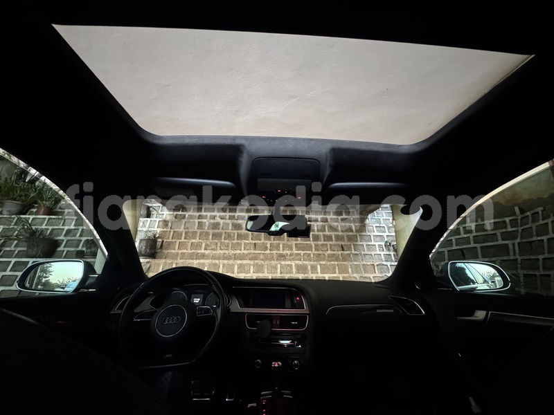 Big with watermark audi s4 analamanga antananarivo 9302