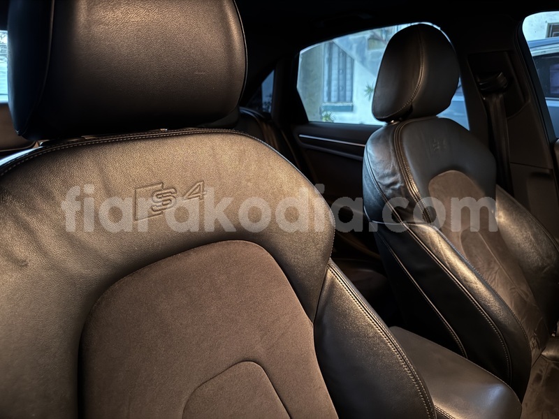 Big with watermark audi s4 analamanga antananarivo 9302