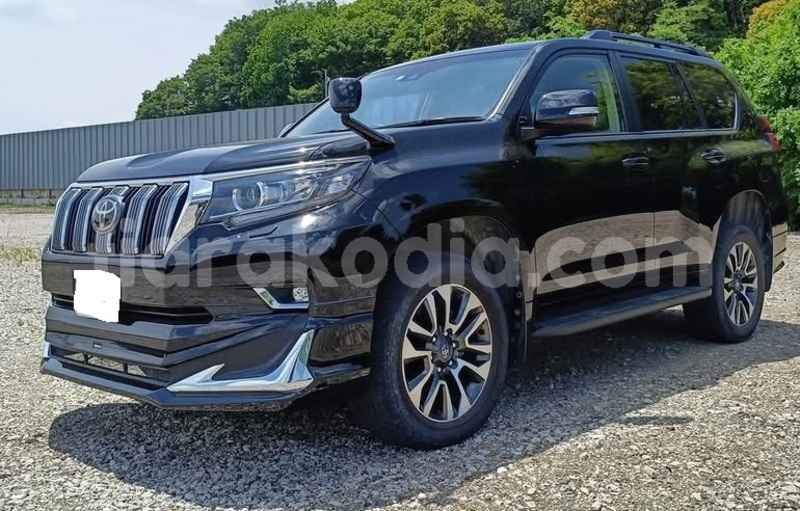 Big with watermark toyota land cruiser prado analamanga antananarivo 9303