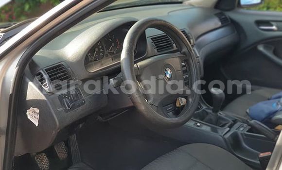 Acheter Occasion Voiture BMW 3–Series Gris à Antananarivo, Analamanga Acheter Occasion Voiture BMW 3–Series Gris à Antananarivo, Analamanga