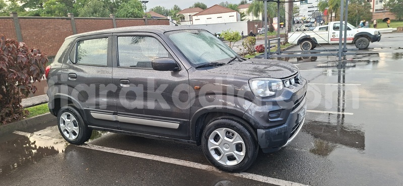 Big with watermark suzuki spacia analamanga antananarivo 9309