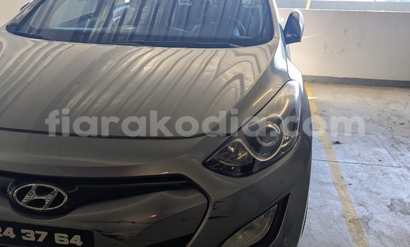 Buy Used Hyundai i30 Silver Car in Antananarivo in Analamanga Buy Used Hyundai i30 Silver Car in Antananarivo in Analamanga