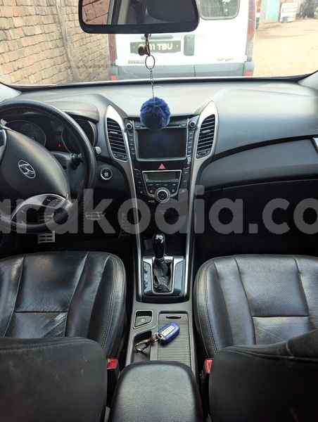 Big with watermark hyundai i30 analamanga antananarivo 9310