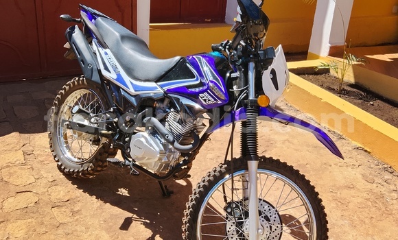 Acheter Neuf Moto Senke SK150 Bleu à Antsirambazaha (Andoany, Hell–Ville), Diana Acheter Neuf Moto Senke SK150 Bleu à Antsirambazaha (Andoany, Hell–Ville), Diana