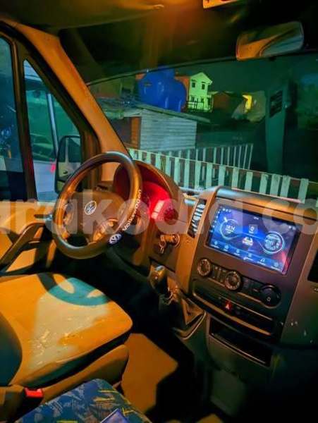 Big with watermark toyota hilux analamanga antananarivo 9313