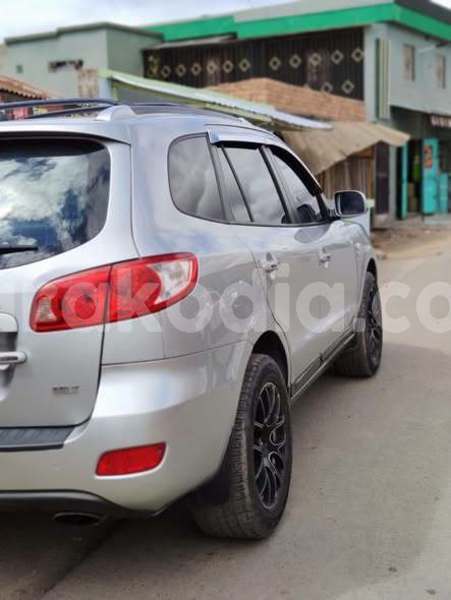 Big with watermark hyundai santa fe analamanga antananarivo 9314