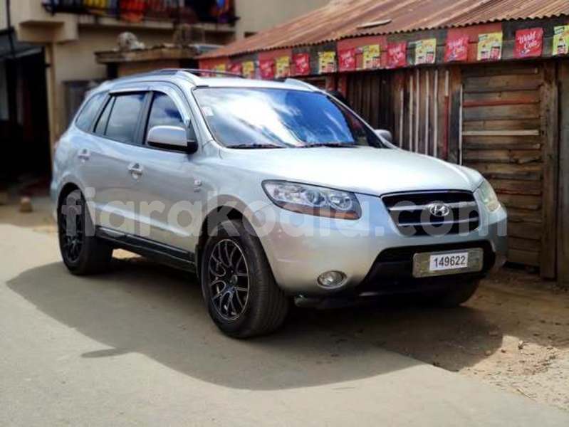 Big with watermark hyundai santa fe analamanga antananarivo 9314