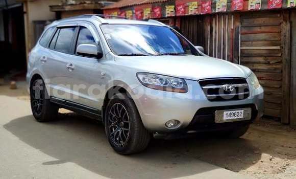 Buy Used Hyundai Santa Fe Other Car in Antananarivo in Analamanga Buy Used Hyundai Santa Fe Other Car in Antananarivo in Analamanga