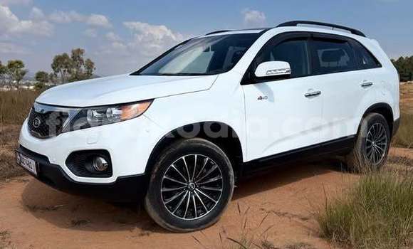 Buy Used Hyundai Santa Fe Other Car in Antananarivo in Analamanga Buy Used Hyundai Santa Fe Other Car in Antananarivo in Analamanga