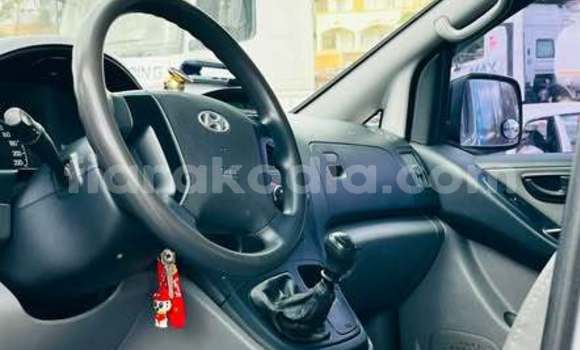 Buy Used Hyundai Grandeur Other Car in Antananarivo in Analamanga Buy Used Hyundai Grandeur Other Car in Antananarivo in Analamanga