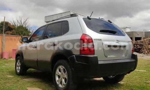 Buy Used Hyundai Tucson Other Car in Antananarivo in Analamanga Buy Used Hyundai Tucson Other Car in Antananarivo in Analamanga