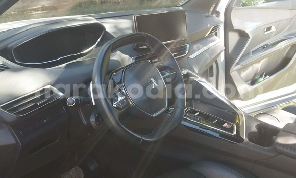 Buy Used Peugeot 3008 White Car in Antananarivo in Analamanga Buy Used Peugeot 3008 White Car in Antananarivo in Analamanga