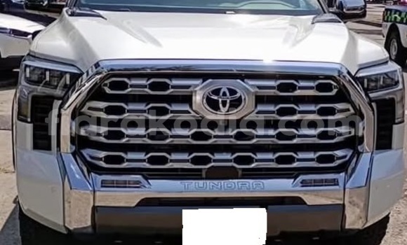 Buy Used Toyota Tundra White Car in Antananarivo in Analamanga Buy Used Toyota Tundra White Car in Antananarivo in Analamanga
